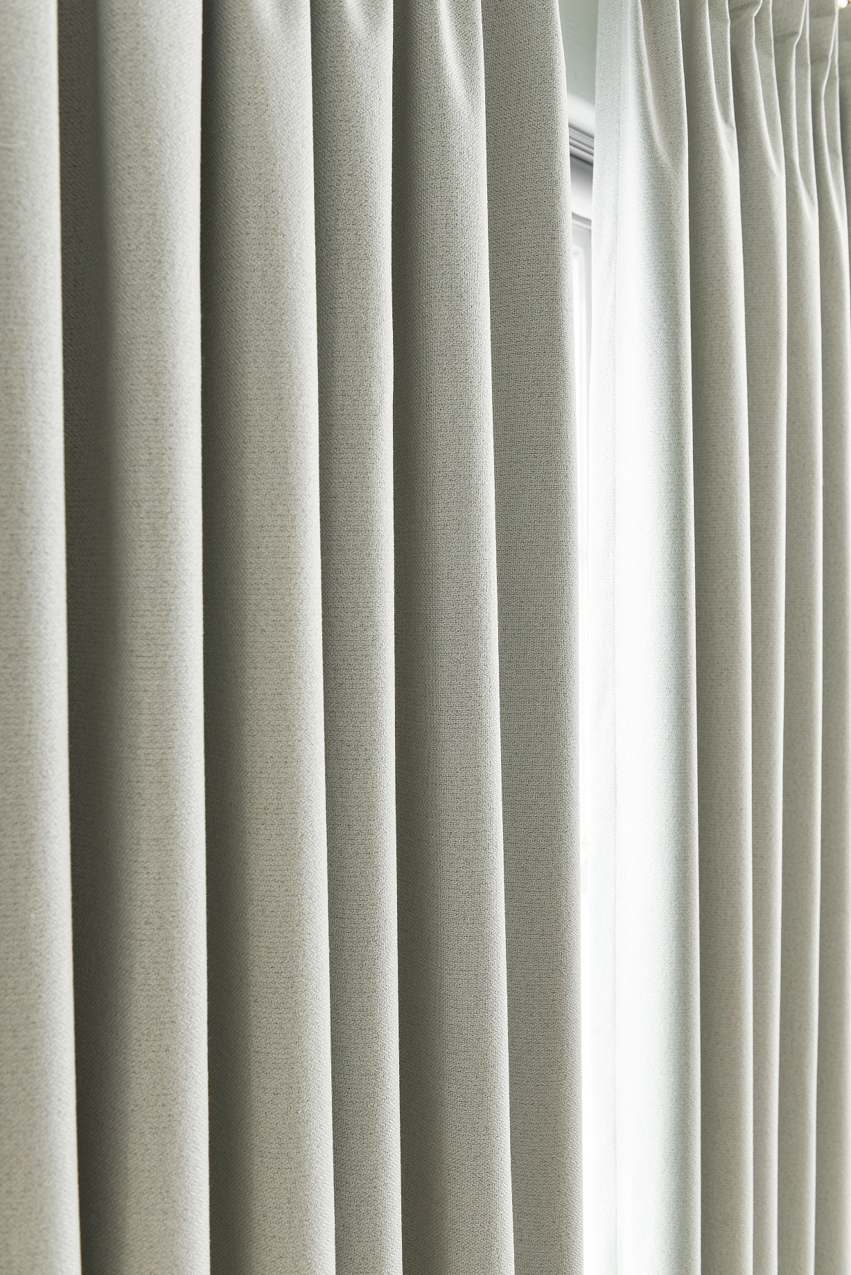 100% Total Blackout Curtain Subtle Herringbone Textured, Customize Size/Head, 1 Panel