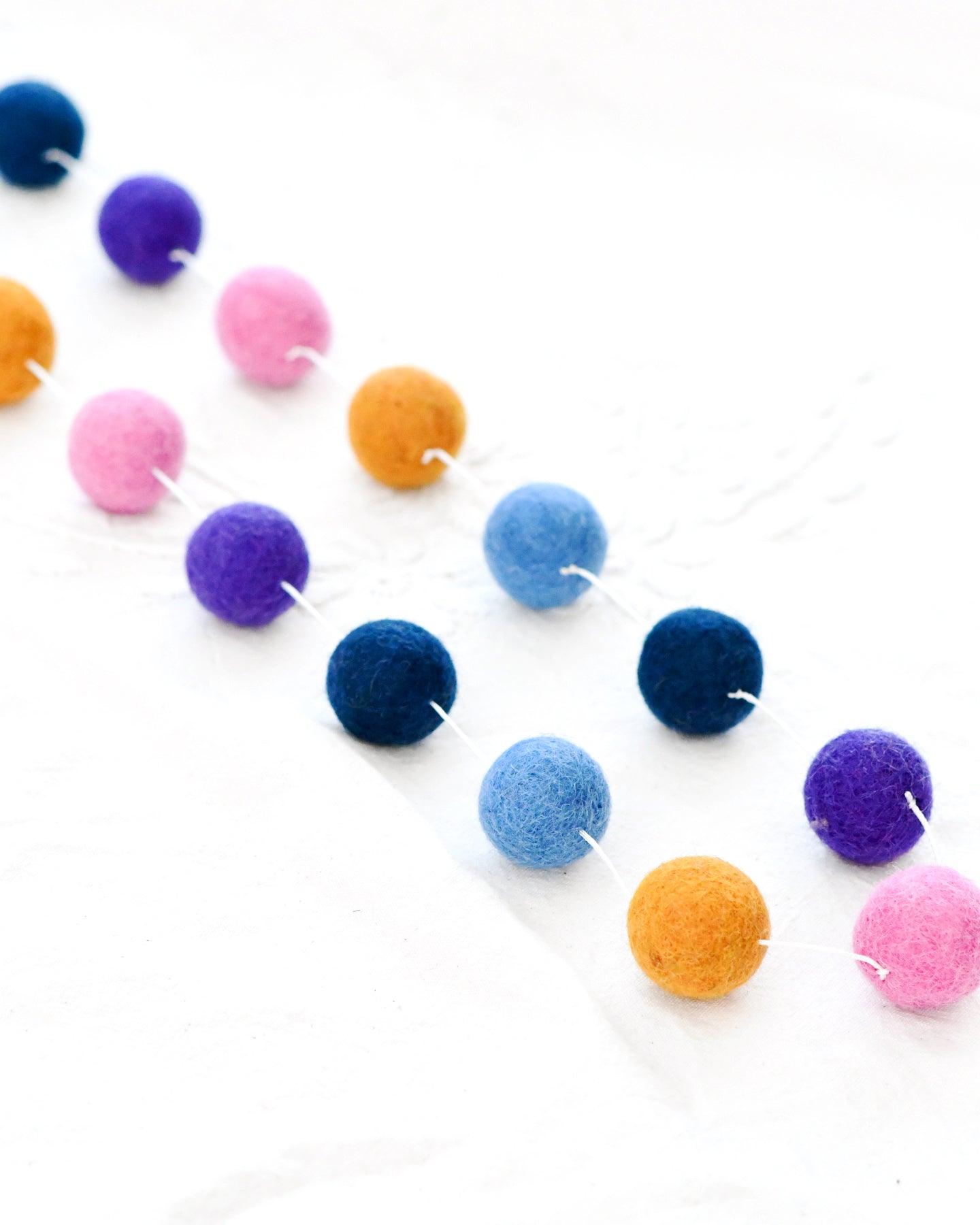 Pompom Felt Ball Garland - Confetti